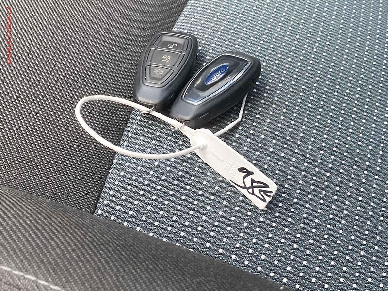 Ford Mondeo (2012) 2.0 TDCi, Trend - fotka 19 z 19