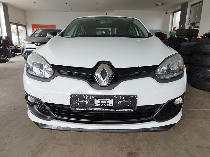 Renault Mégane (2015) 1,6i 81KW klima najeto 99000 - fotka 2 z 29