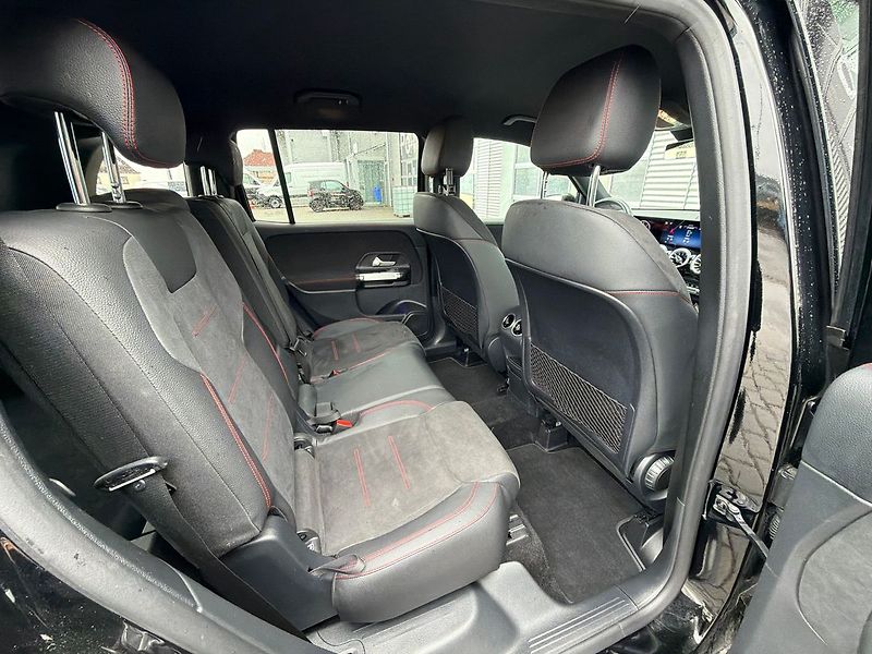Mercedes-Benz GLB 200d 4MATIC - fotka 28 z 34