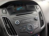 Ford Focus (2018) 1.6 i, Vyhř. sedaček - náhled 14
