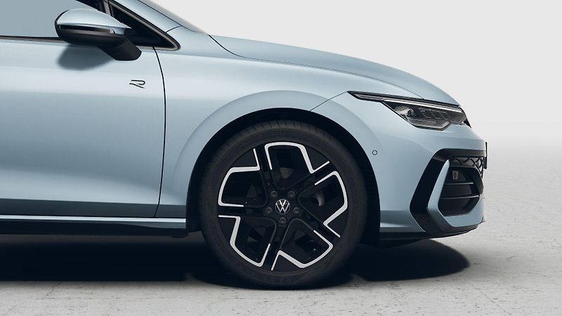 Volkswagen Golf R-Line People 1,5 eTSI 7DSG mH - fotka 5 z 9