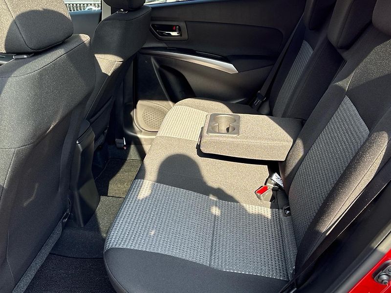 Suzuki S-Cross (2026) 1.4 BoosterJet Premium Hybrid - fotka 7 z 22