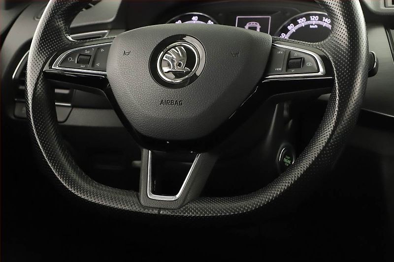 Škoda Fabia (2019) Style 1.0 TSI, ČR,1.maj - fotka 15 z 17