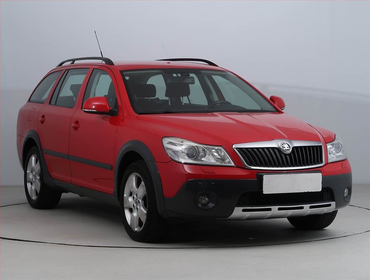 Škoda Octavia Scout 1.8 TSI, 4X4, Xenony