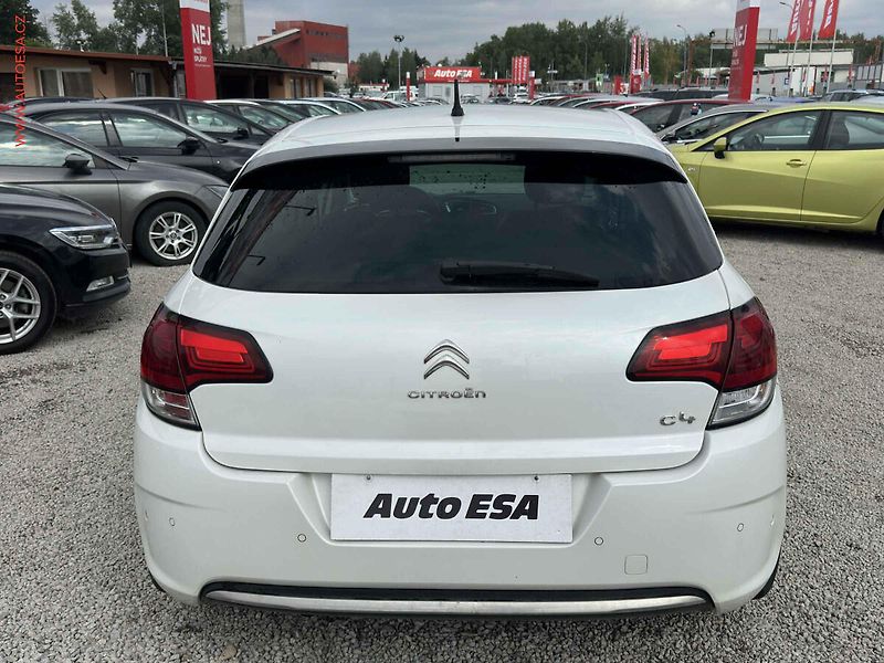 Citroën C4 (2015) 1.2PT, AT, navi - fotka 5 z 20