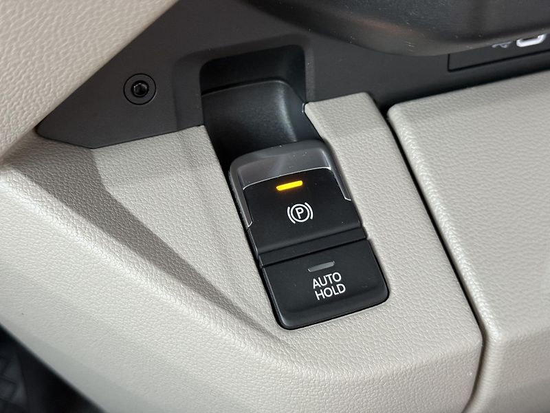 Volkswagen Multivan (2023) T7 2.0TDi, DSG, 1.Maj, RZV - fotka 29 z 51