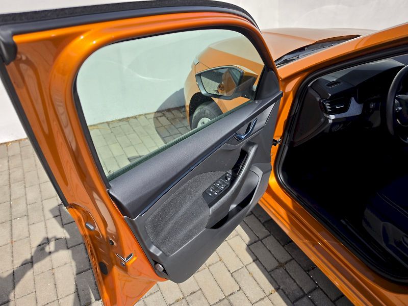Škoda Kamiq (2025) 1,0TSI 85KW SELECTION - fotka 21 z 30