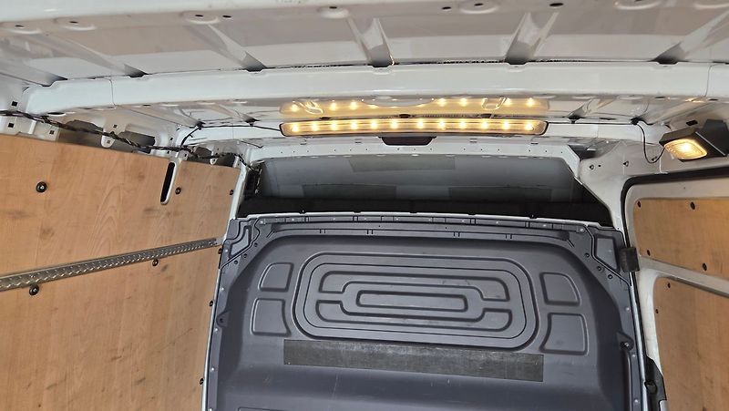 Mercedes-Benz Sprinter 315 CDI/L kamera 360° - fotka 21 z 22