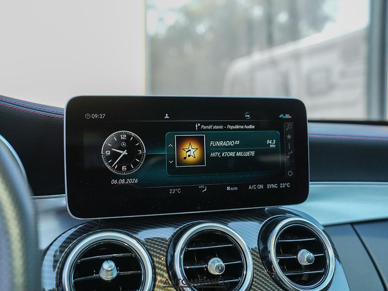 Mercedes-Benz Třídy C (2018) C 43 T AMG 4matic Pano, Multib - fotka 6 z 25