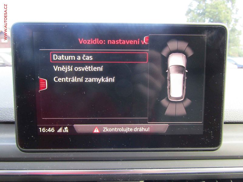 Audi A4 (2017) 2.0 TDi, Navi, bixen, kůže - fotka 12 z 17