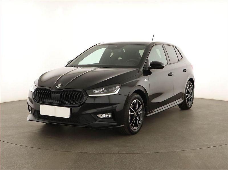 Škoda Fabia (2025) 1.0 TSI, Monte Carlo, FullLed - fotka 2 z 16