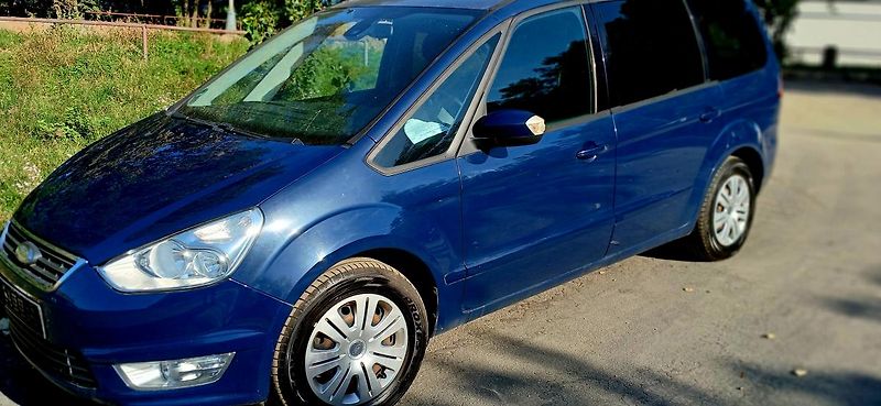 Ford Galaxy 2.0 benzin 107 kw Facelift - fotka 4 z 34