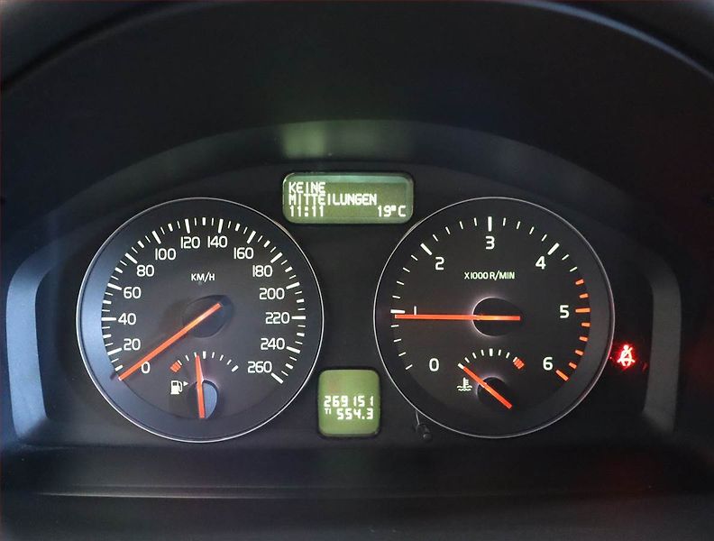 Volvo C30 (2009) 1.6 D, po STK, jezdí výborně - fotka 11 z 17