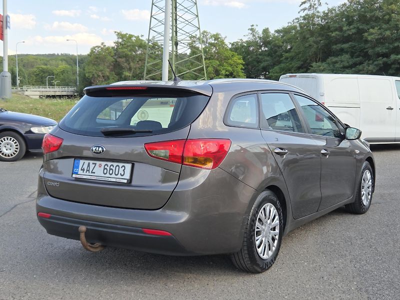 Kia Ceed 1,6i KOMBI i na splátky VŠEM!  - fotka 4 z 11