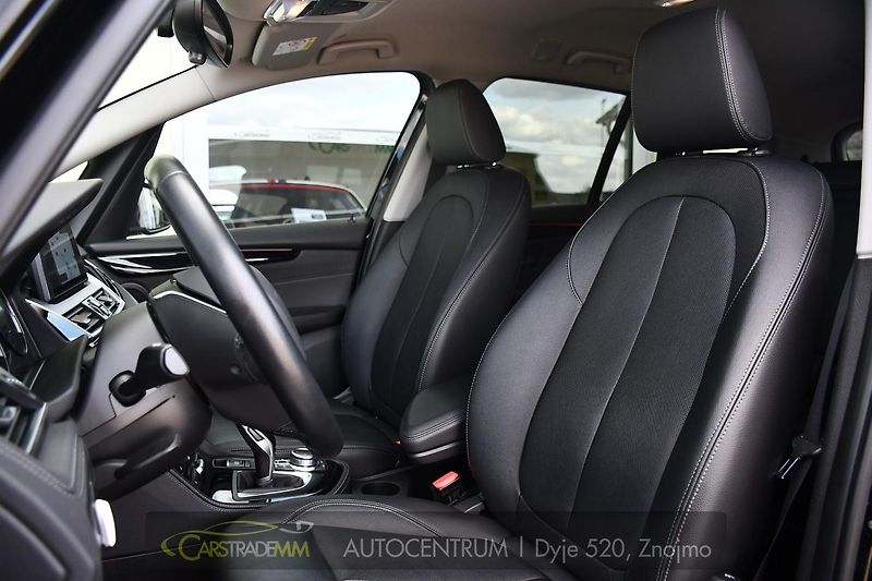 BMW Řada 2 216d GRAND TOURER TAŽNÉ 7MÍST - fotka 11 z 54