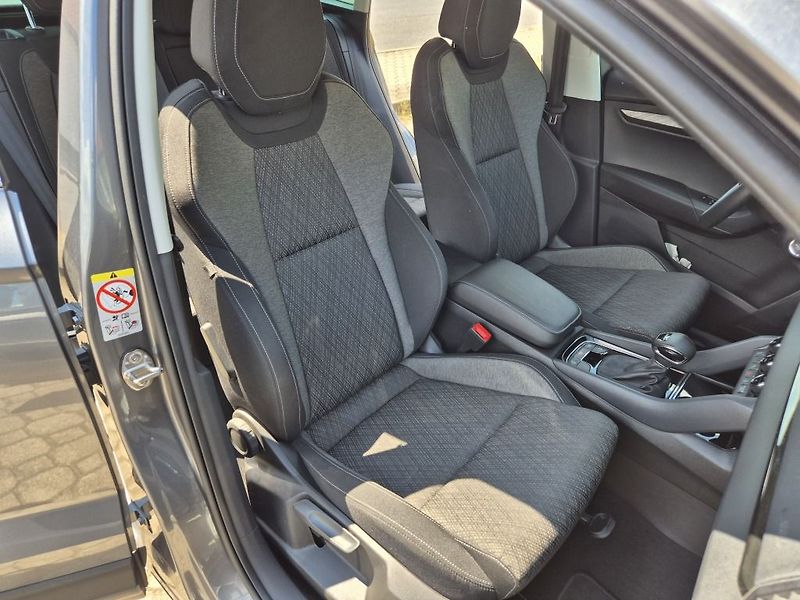 Škoda Karoq Top Selection 1.5 TSI 110 kW - fotka 20 z 29