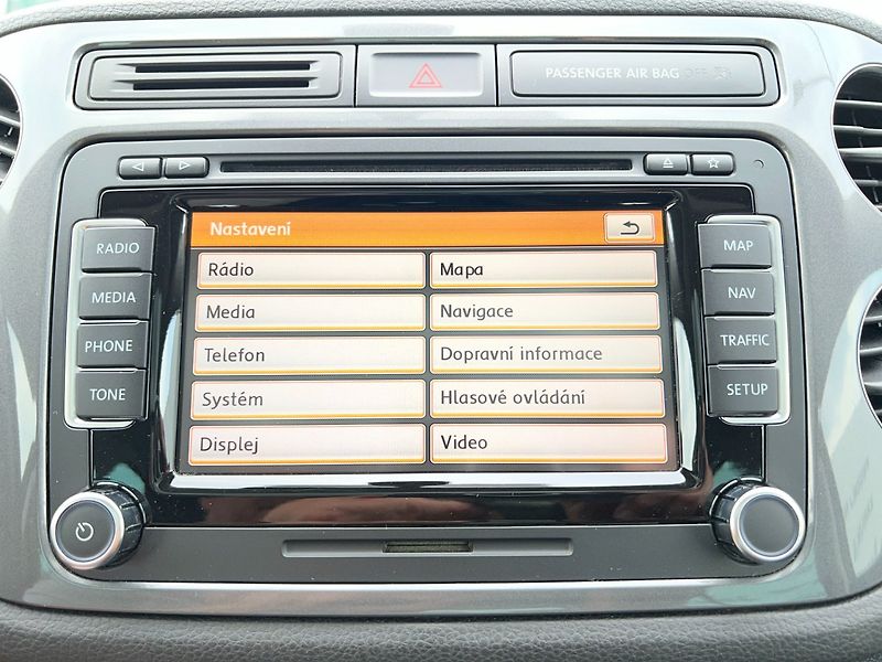 Volkswagen Tiguan (2013) 2.0TDi 103kW Sport & Style - fotka 29 z 43
