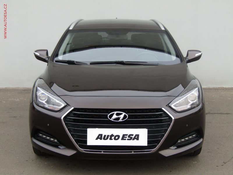 Hyundai i40 (2017) 1.7 257301 - fotka 2 z 3