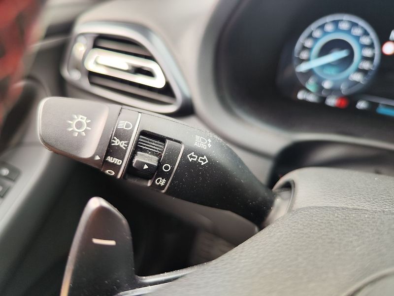 Hyundai i30 1.5  T-GDI/103kW N-Line DCT - fotka 30 z 35
