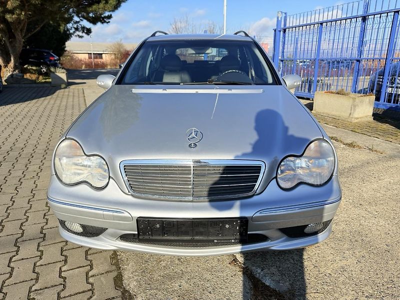 Mercedes-Benz Třídy C (2002) 32 AMG, UNIKÁTNÍ YOUNGTIMER!! - fotka 35 z 45