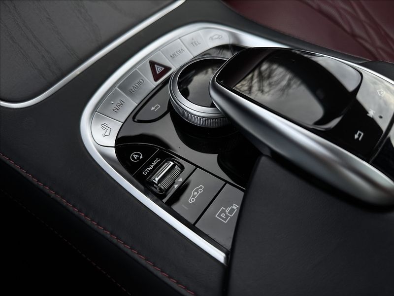 Mercedes-Benz Třídy S 560 4Matic AMG - fotka 20 z 37