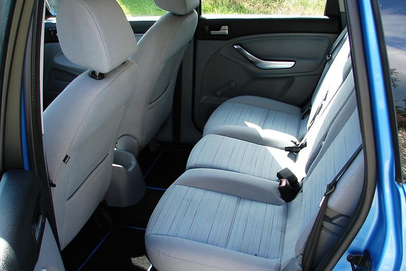 Ford C-MAX 1.6i 115PS KLIMA STK-ZADÁN! - fotka 12 z 34