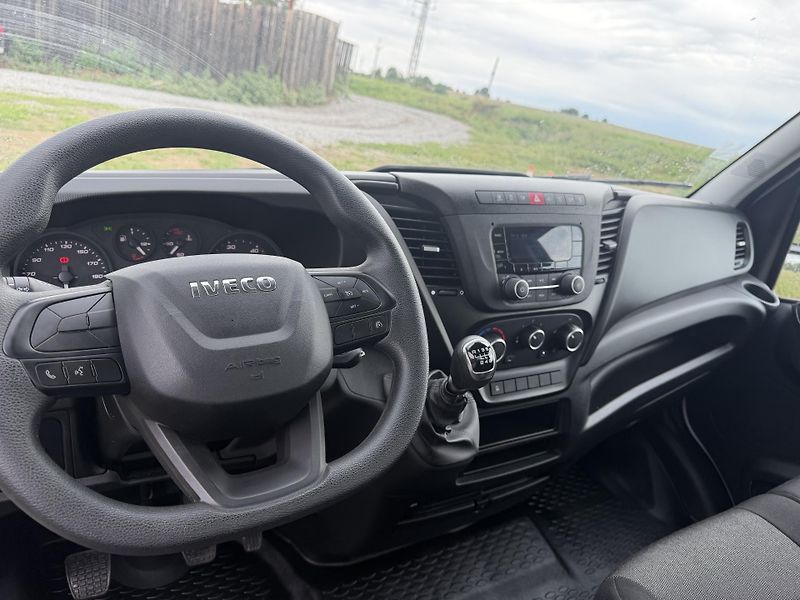Iveco Daily (2024) 35C16 3.0TDi 5t pod.N1 B,klima - fotka 11 z 14