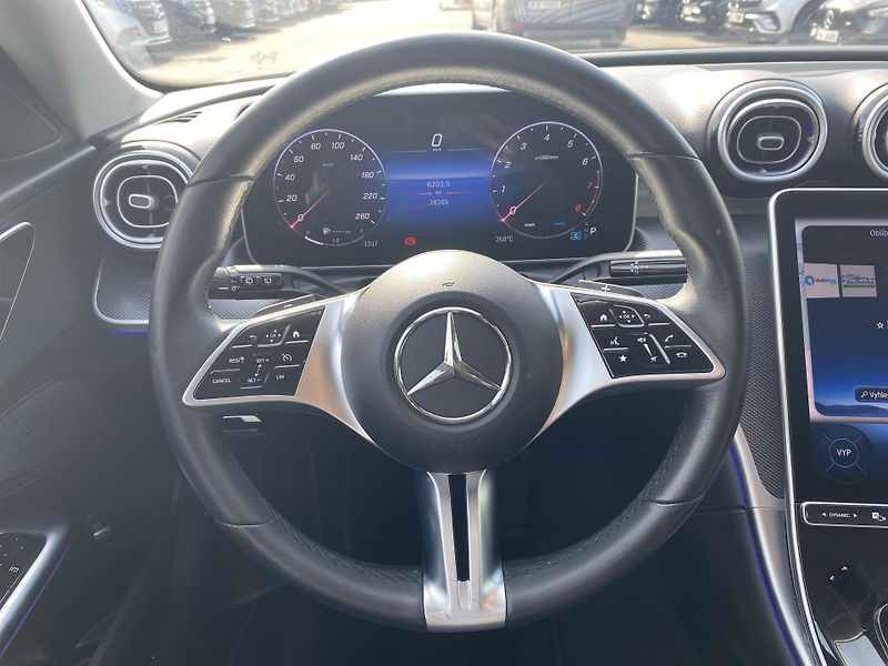 Mercedes-Benz Třídy C C 200 4MATIC kombi - fotka 12 z 26