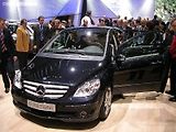 MB třídy B vzbudil v Ženevě velký zájem novinářské veřejnosti. Atraktivní je nejen na pohled.