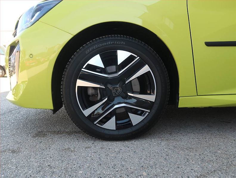 Peugeot 208 (2024) Allure 1.2 PureTech - fotka 14 z 18