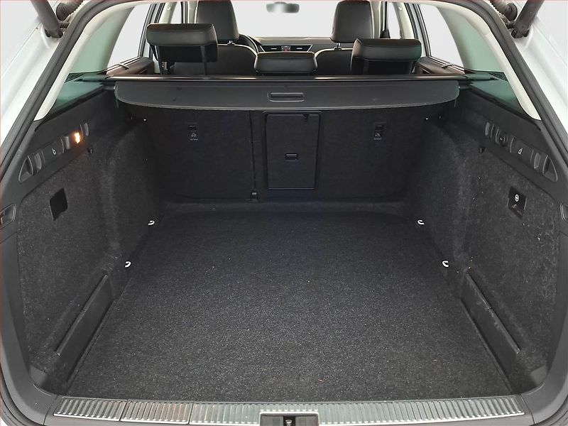 Škoda Superb (2018) Laurin&Klement 2.0 TSI - fotka 14 z 27