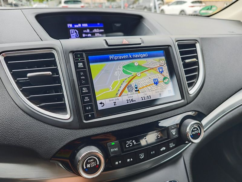 Honda CR-V (2016) 2.0 i-VTEC Elegance Plus 4WD - fotka 22 z 41