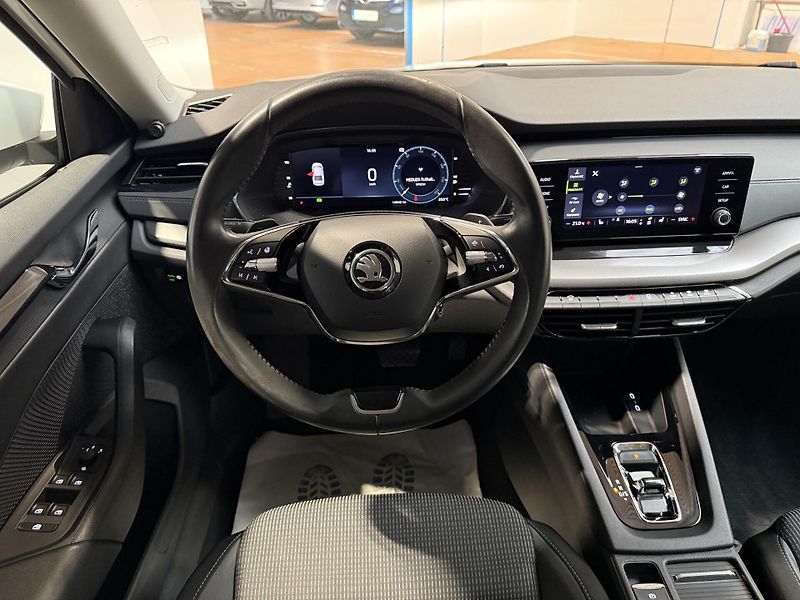 Škoda Octavia 2.0 TDI 85kW Ambition DSG - fotka 6 z 13