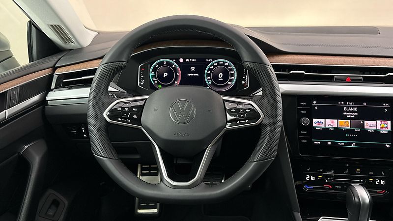 Volkswagen Arteon 2.0 TDI DSG Elegance Shooting - fotka 9 z 31
