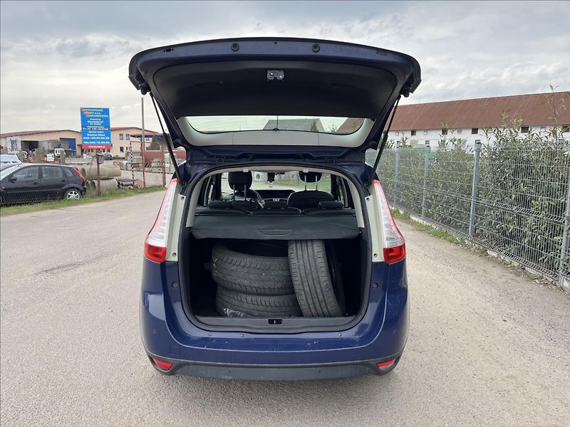 Renault Scénic 2,0 dCi 118KW KLIMA ALU ČR STK - fotka 29 z 33