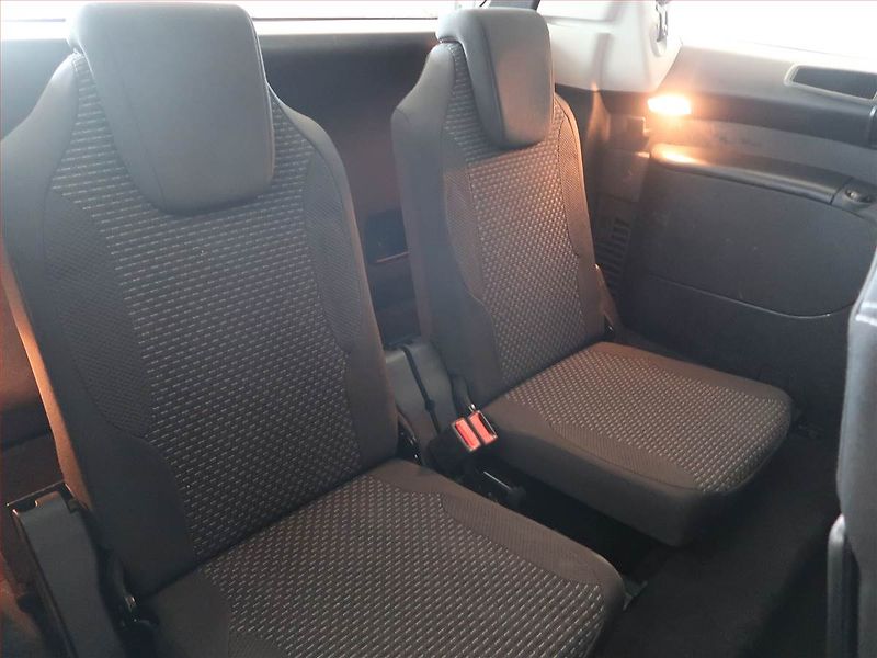 Citroën C4 Picasso (2011) 1.6 HDi, 7 míst, jezdí výborně - fotka 15 z 17