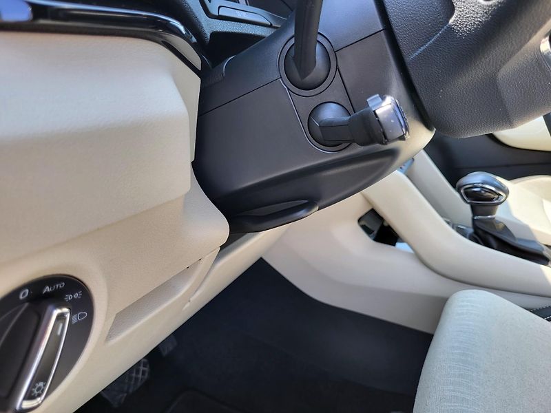 Škoda Karoq 2.0 TDi 110kW DSG 4x4 STYLE - fotka 27 z 48