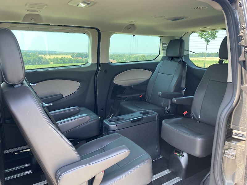 Ford Tourneo Custom (2015) Business Edition - fotka 11 z 30