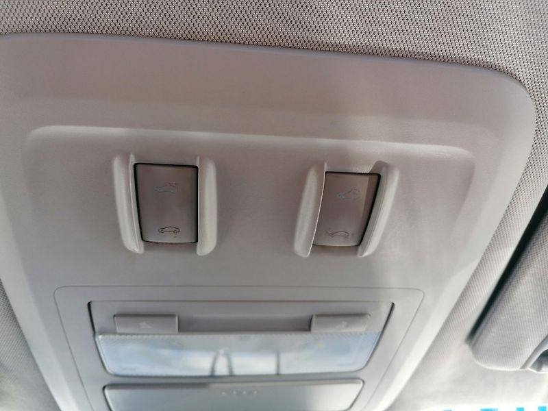 Chevrolet Orlando (2011) 2.0CDTi 120kW Šíbr,Kůže,7-míst - fotka 17 z 27