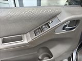 Nissan Navara 2,5 dCi 140kW,Hardtop,po servi - náhled 16