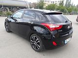 Hyundai i30 1,6CRDi  Automat!! 2 x kola! - náhled 10