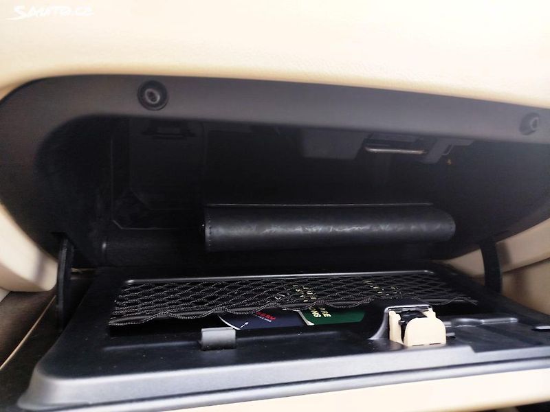 Jaguar X-Type 2.5 V6 AWD,DKLIMA,KŮŽE,TEMP,AL - fotka 12 z 14