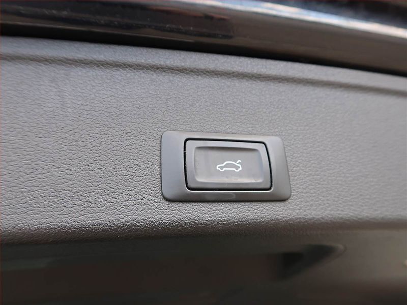 Audi A4 Allroad (2017) 2.0 TDI, 4X4, Automat, Kůže - fotka 18 z 19