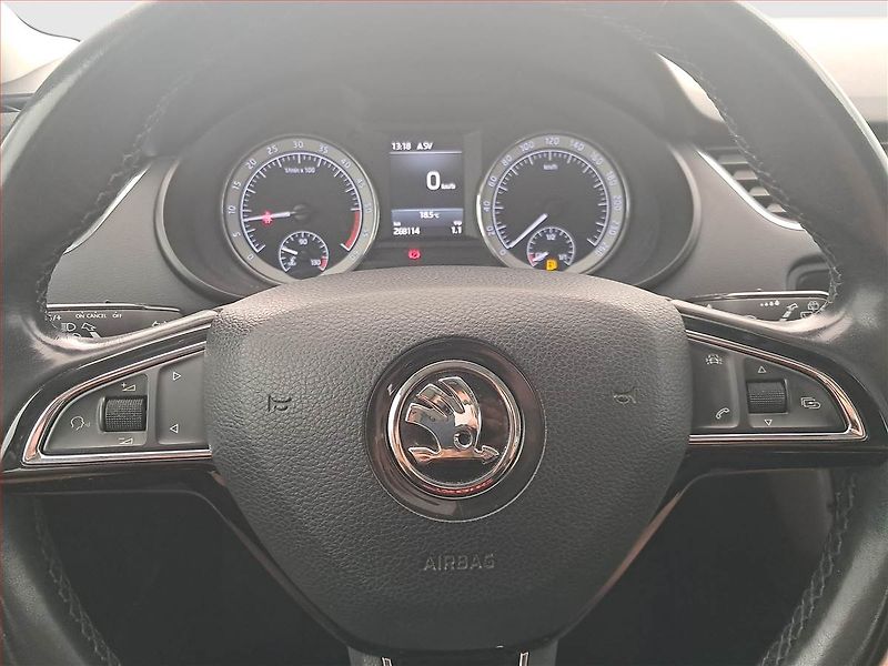 Škoda Octavia (2017) 2.0 TDI, Serv.kniha, Navi - fotka 17 z 17