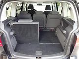 Volkswagen Touran 2,0 TDI 103kW 7.MÍST - náhled 25
