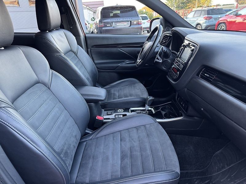 Mitsubishi Outlander (2019) 2.0i Mivec AWD Automat LED - fotka 17 z 48