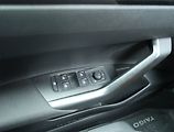 Volkswagen Taigo (2023) Life 1.0 TSI - náhled 15