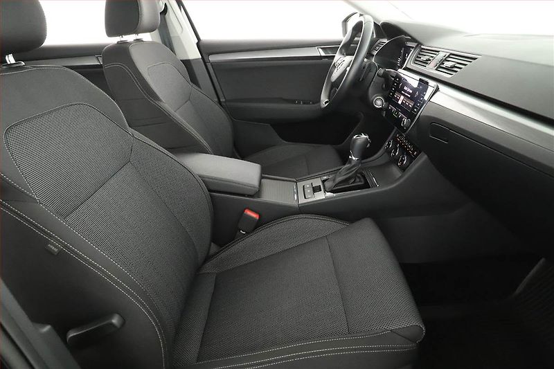 Škoda Superb (2024) Style 1.5 TSI - fotka 7 z 19
