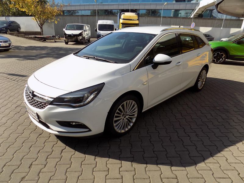 Opel Astra (2019) 1.6 CDTi - fotka 3 z 12