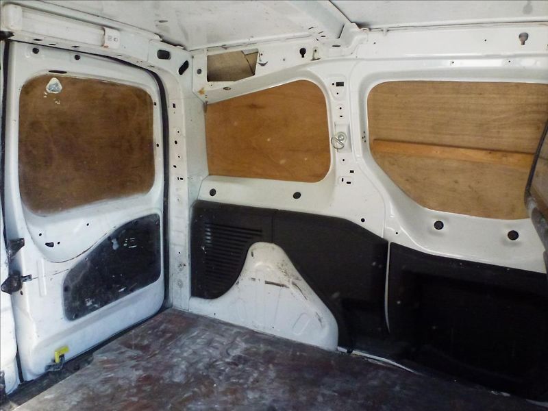Citroën Berlingo 1,6 HDi 75 L1 X Střešní zahrád - fotka 19 z 40